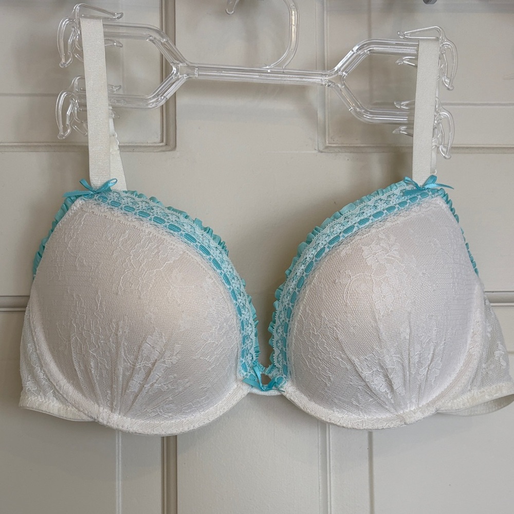 Victoria’s Secret Sexy Little Things Bra